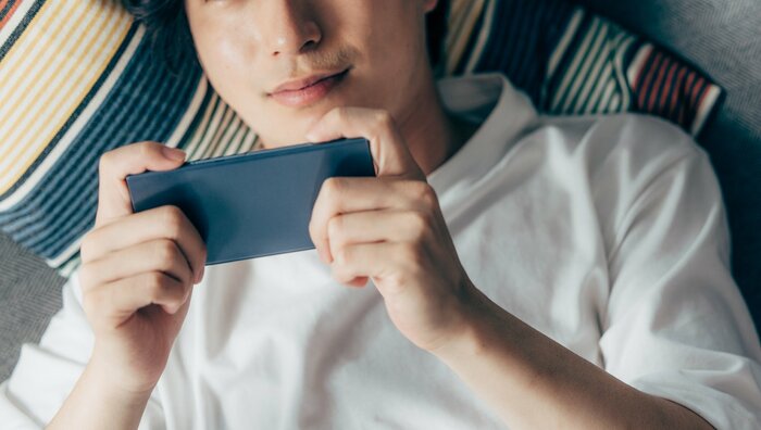 映画の本来の楽しみを飛び越えてタイパを追求している(画像:イメージ)