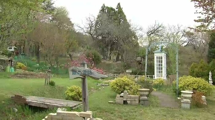 浪板地区の「風の電話」（4月27日撮影）