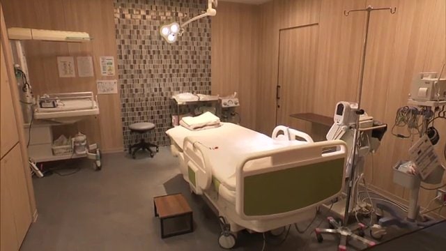 陣痛が始まったのは28日午後11時ごろ