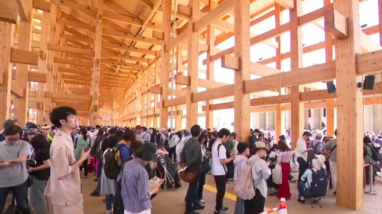 大勢の人でにぎわう万博会場 5月20日