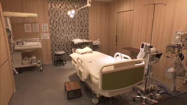 陣痛が始まったのは28日午後11時ごろ