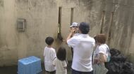 お盆イベントでＺＯＯＭＯにぎわう　親子がゾウのエサやり体験　岩手県盛岡市