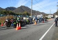 不正改造車５台に整備命令　騒音まき散らす暴走行為防止…和気町で街頭検査　国交省・警察など【岡山】