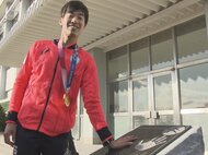「コツコツ目標を達成し続ければ最終的に五輪へ」フェンシングで金 加納虹輝選手が母校に凱旋 愛知・あま市