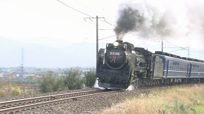 D51形蒸気機関車