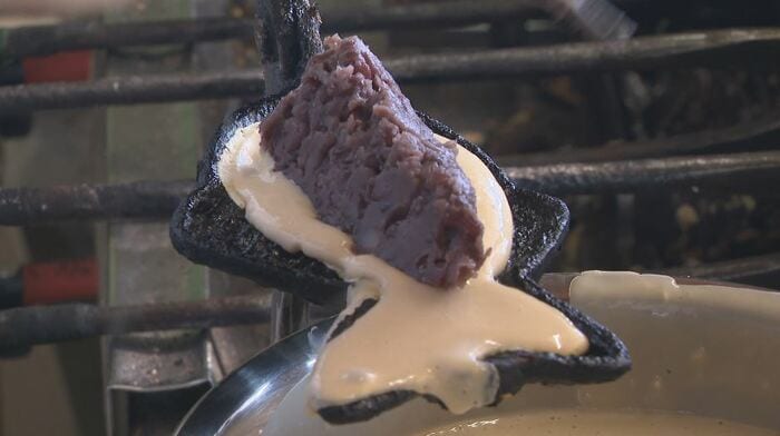 しっぽの部分まであんこを詰める