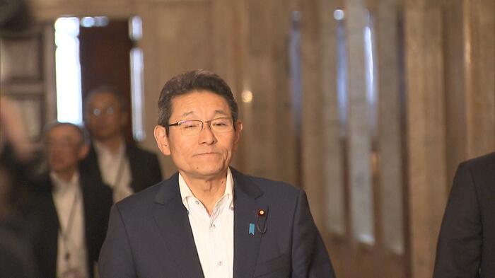 「安定的な皇位継承に関する検討本部」で本部長を務める笠議員