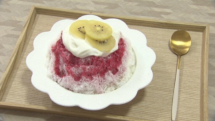 ルビーレッドキウイ1300円