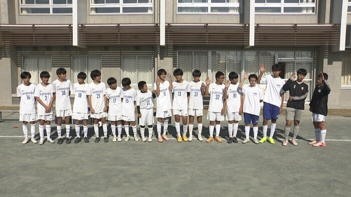 学校単位ではチーム編成が難しいサッカー