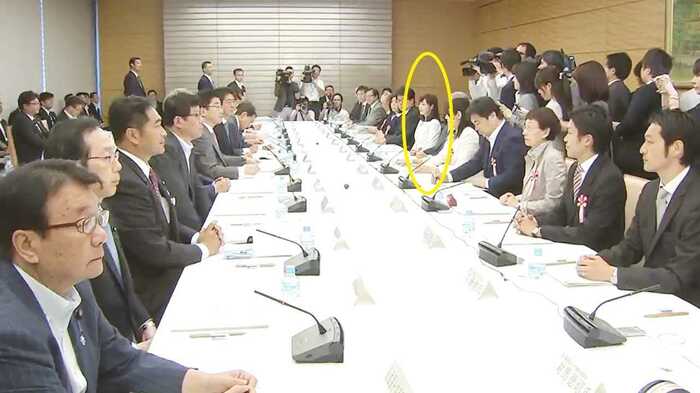 新原局長と知り合うきっかけとなった「一億総活躍国民会議」に出席する菊池桃子さん