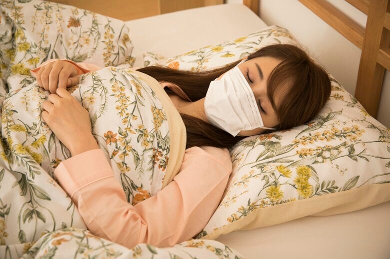 「就寝時の乾燥」「寝室の結露」はどうしたらいい？エアコンの暖房使用時の快眠法とは…対策を三菱電機に聞いた｜FNNプライムオンライン