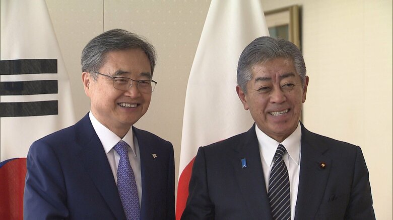 韓国・趙顕外相と岩屋外務相が初会談　両国関係のさらなる発展を目指す考えで一致｜FNNプライムオンライン