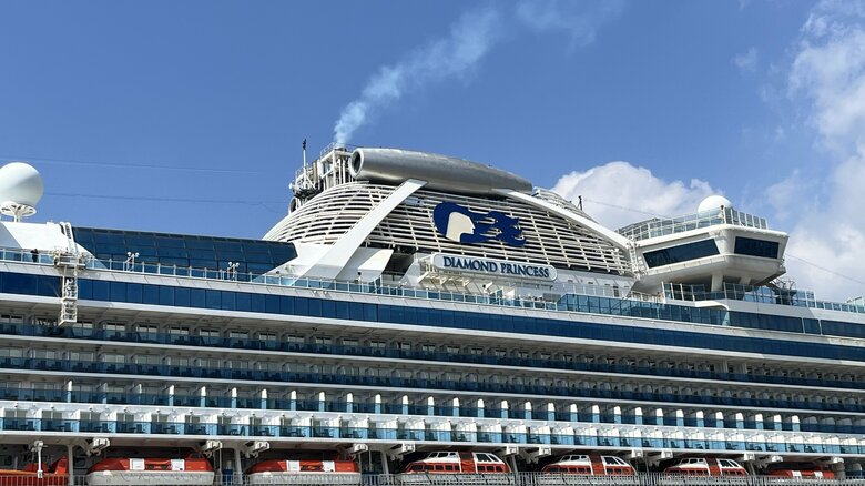 まるで巨大なリゾートホテルだ