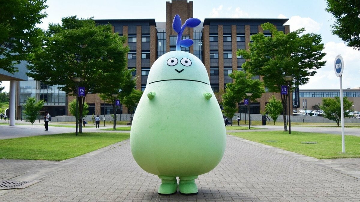 東北大学の本気が“ゆるすぎる”「研一」がバズるワケ“広報マスコット