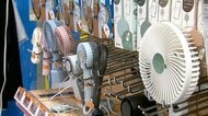 ハンディファンが定番家電に仲間入り？大手メーカー続々参入で高機能化　「風量」「バッテリー」「安全性」自分に合う「1台」は