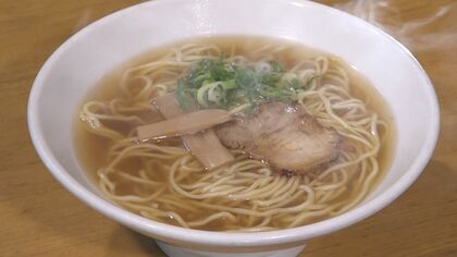 店側「440円ももらっていいのかな…」中華そばの値段が令和とは思えない老舗店 安くて旨いが実現できるワケ