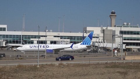 アメリカ政府機関の閉鎖解除へ…つなぎ予算案が週内にも可決見通し　年末に向け航空便の欠航や遅延も改善へ