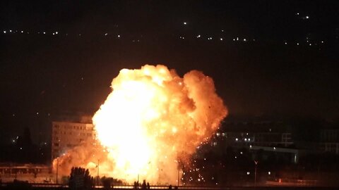ウクライナのキーウなどで再び大規模攻撃…18人死亡　ゼレンスキー大統領がNATO首脳会議で防空支援求める考え示す