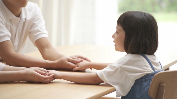 (image)子供の親権は父母どちらかに決めなければならない
