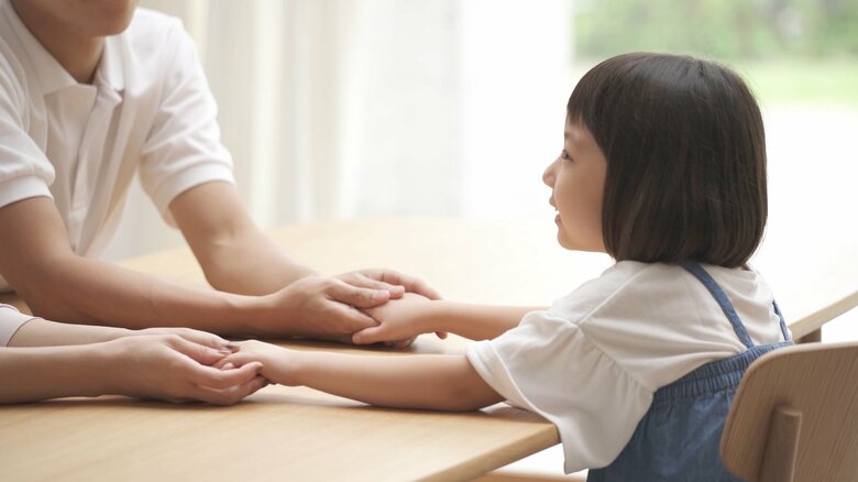 （image）子供の親権は父母どちらかに決めなければならない
