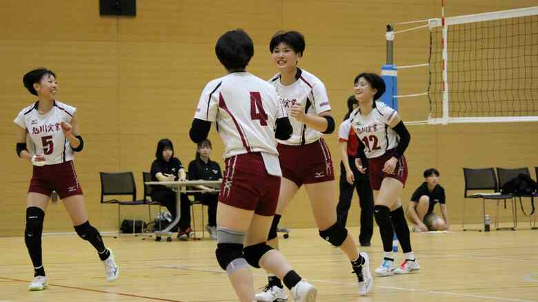 女子でベスト4進出を決めた旭川実業