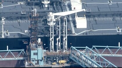 福岡・北九州市の基地で備蓄石油を放出　貯蔵船8隻分約560万キロリットルを備蓄可能