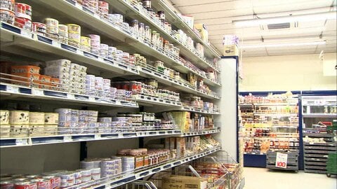 食料品の消費税率を2年間1％へ　政府が税制改正大綱を閣議決定