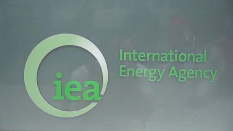 過去最大規模の石油備蓄の協調放出まもなく始まる見通し　IEA創設以来6回目の緊急協調放出