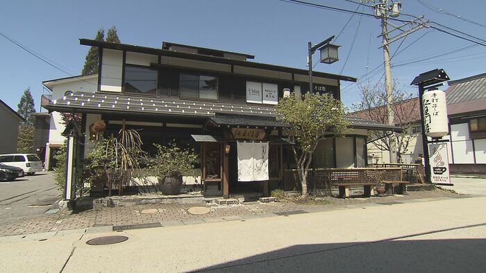 1階「そば店」 2階「カフェ」