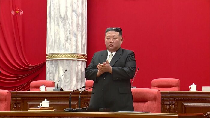 朝鮮労働党の総会に出席する金正恩総書記