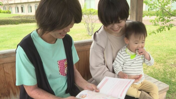 高橋さん(左)と栗木さん(右)