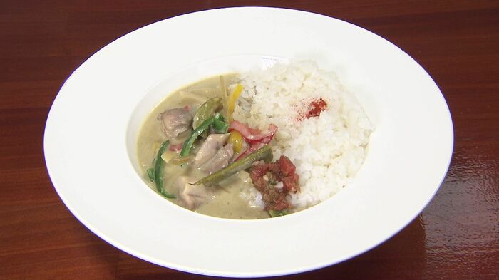 ピリ辛な「グリーンカレー」