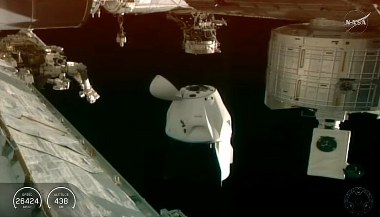 「きぼう君、色々ありがとう。さよなら」油井亀美也宇宙飛行士ら4人宇宙船に乗り込みISS出発　日本時間夕方に地球へ｜FNNプライムオンライン