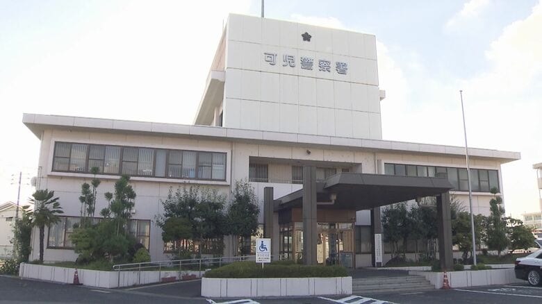 10代の女性が同乗…未明に酒を飲んだ状態で車を運転か 県職員の29歳男を現行犯逮捕 容疑を否認｜FNNプライムオンライン