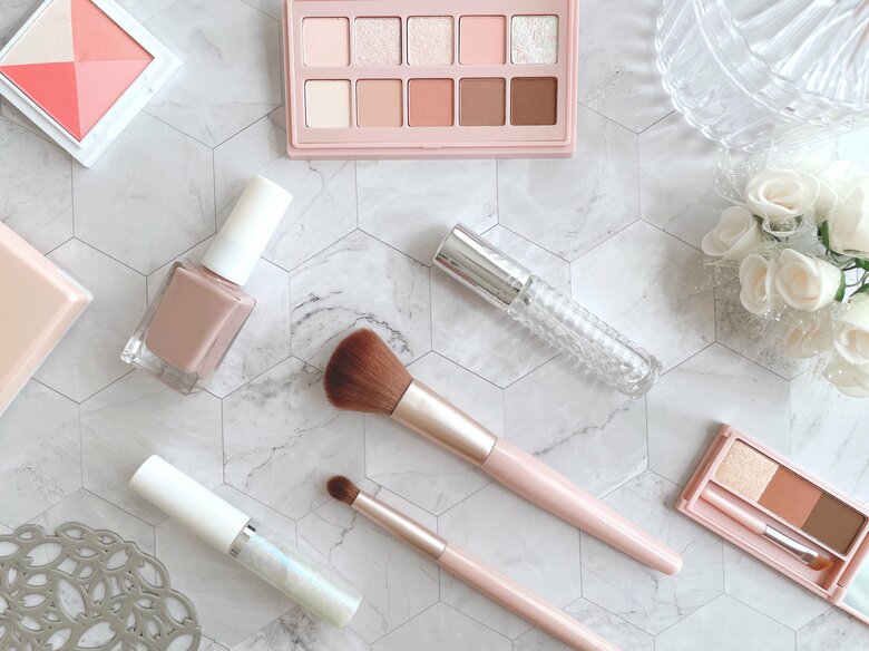 メイクアップ用品についての消費者調査