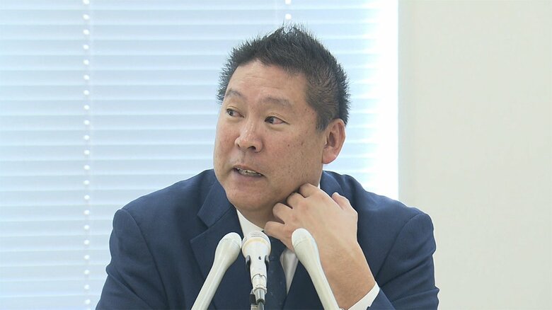 会見する立花党首