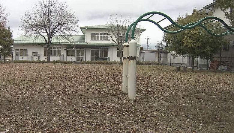 青木島遊園地に隣接する児童センター