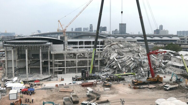 建設中の高層ビルが倒壊した現場（タイ・バンコク）