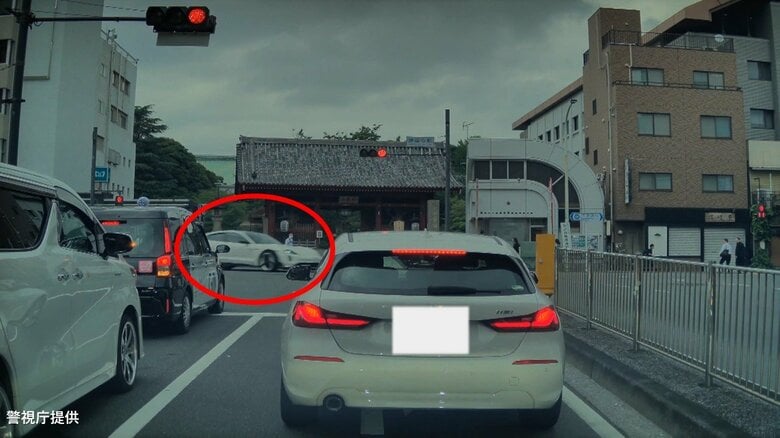 事故当時の瞬間（警視庁提供）