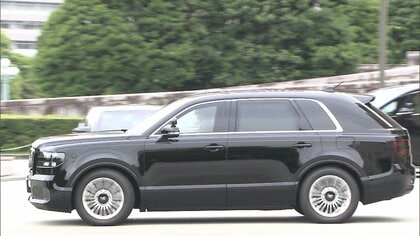 高市総理の専用車がセンチュリーSUVに　トヨタ最高級車で「走る執務室」の価格は2700万円