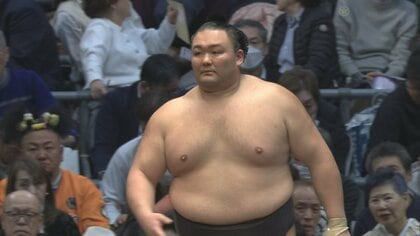 朝乃山、千代翔馬を下して星を五分に戻す　朝乃山らしさが光る相撲で2勝目【大相撲春場所 4日目結果】