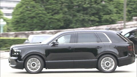 高市総理の専用車がセンチュリーSUVに　トヨタ最高級車で「走る執務室」の価格は2700万円