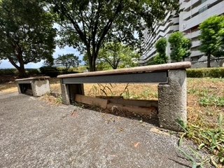 普段はベンチとして利用できる「かまどベンチ」