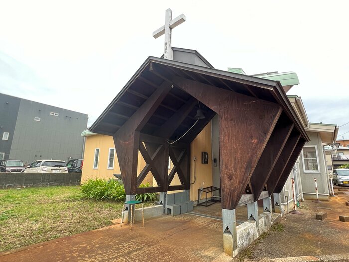 和が通っていた日本キリスト教団高田教会（筆者撮影）