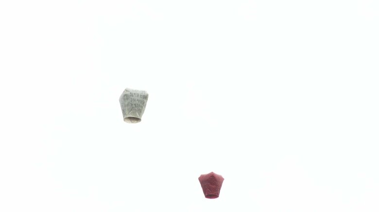 空に浮かぶランタン