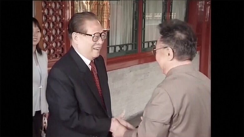 生前の江沢民・元国家主席（中央）