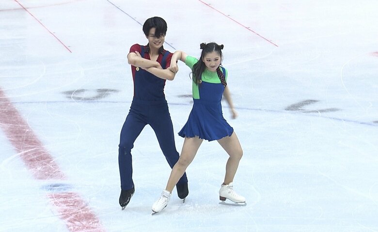 『スーパーマリオブラザーズ』を披露した田中梓沙＆西山真瑚組