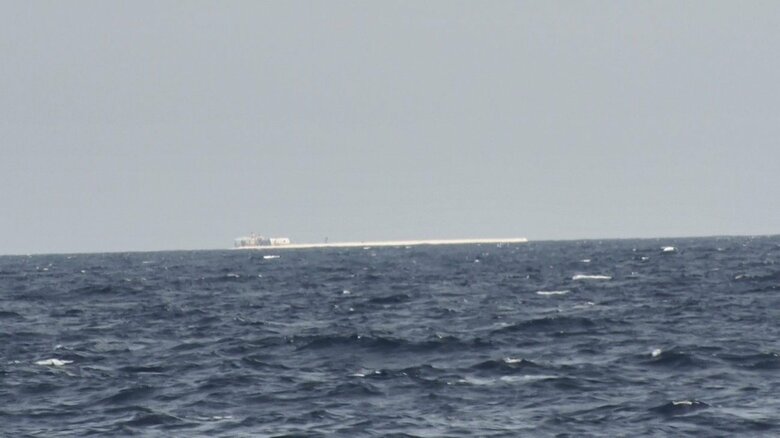 航行中に発見した中国の人工島