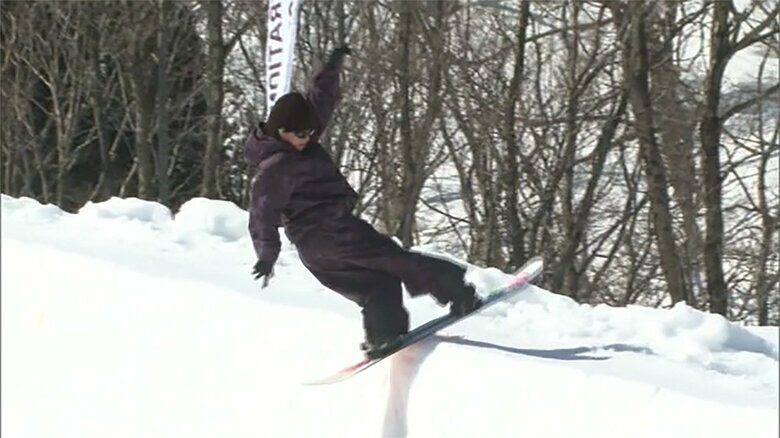 久しぶりの「ホームゲレンデ」を滑る平野歩夢選手