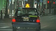 夜の街を走るタクシー　2度目の緊急事態宣言で続く苦境...かつてない厳しい状況に【福岡発】